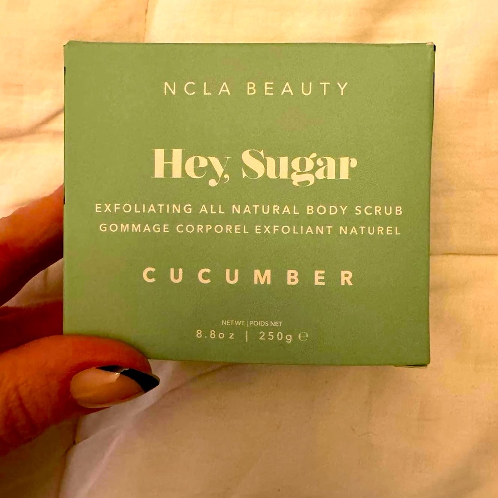 Hey sugar body scrub